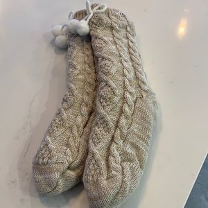 UGG women’s Fleece Lined Cozy Socks